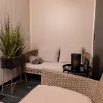 Vakantiehuis Maennisalu Cozy With Hot Tube And Many Extras *