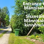 Vakantiehuis Maennisalu Cozy With Hot Tube And Many Extras Mägari
