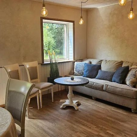 Maennisalu Cozy With Hot Tube And Many Extras *