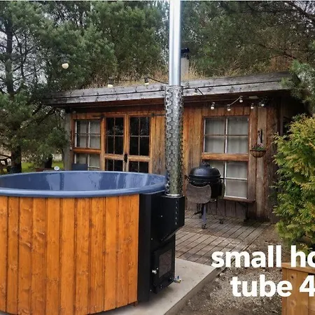 Maennisalu Cozy With Hot Tube And Many Extras * Maegari